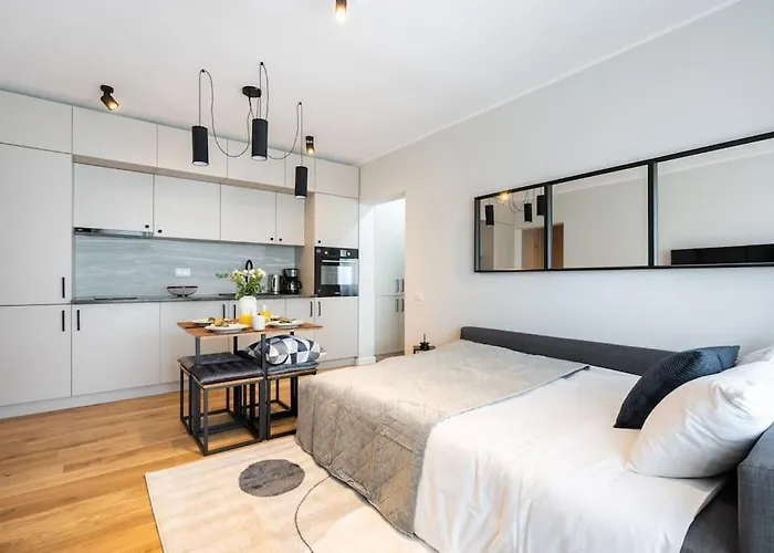 Amazing Views 2br Bright Flat - Charming Balcony * Bucharest