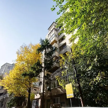 Amazing Views 2br Bright Flat - Charming Balcony Bucharest