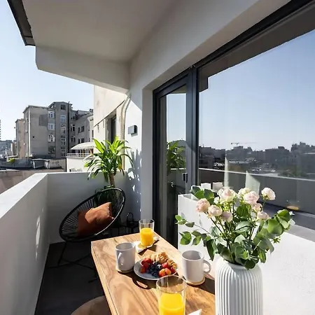 Amazing Views 2br Bright Flat - Charming Balcony *
