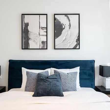 Amazing Views 2br Bright Flat - Charming Balcony Διαμέρισμα Βουκουρέστι