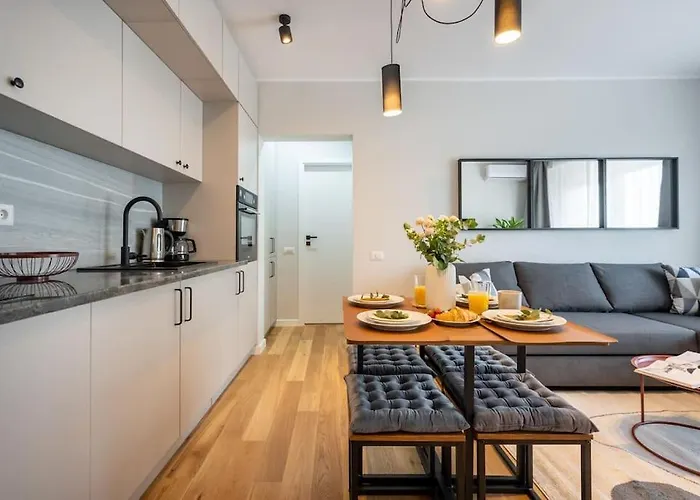 Amazing Views 2br Bright Flat - Charming Balcony Lejlighed Bukarest