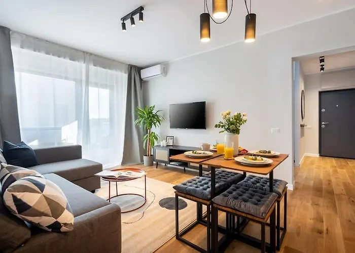 Amazing Views 2br Bright Flat - Charming Balcony *