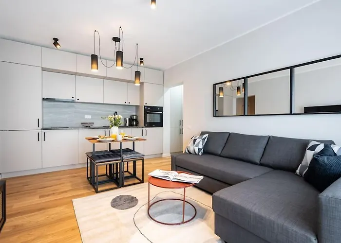 Amazing Views 2br Bright Flat - Charming Balcony アパート *