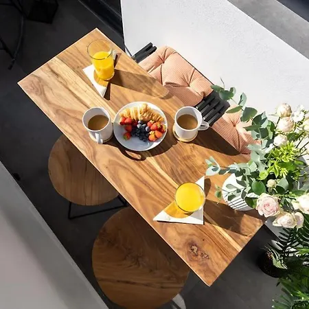 Апартаменты Amazing Views 2br Bright Flat - Charming Balcony