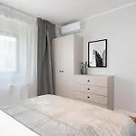 Amazing Views 2br Bright Flat - Charming Balcony Apartament Bucureşti