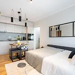 Amazing Views 2br Bright Flat - Charming Balcony * Bucureşti