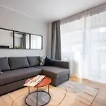 Amazing Views 2br Bright Flat - Charming Balcony Apartament *