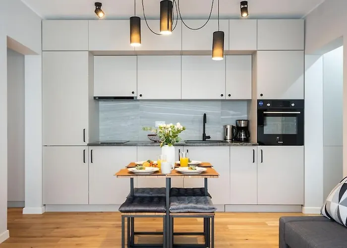 Amazing Views 2br Bright Flat - Charming Balcony Lägenhet